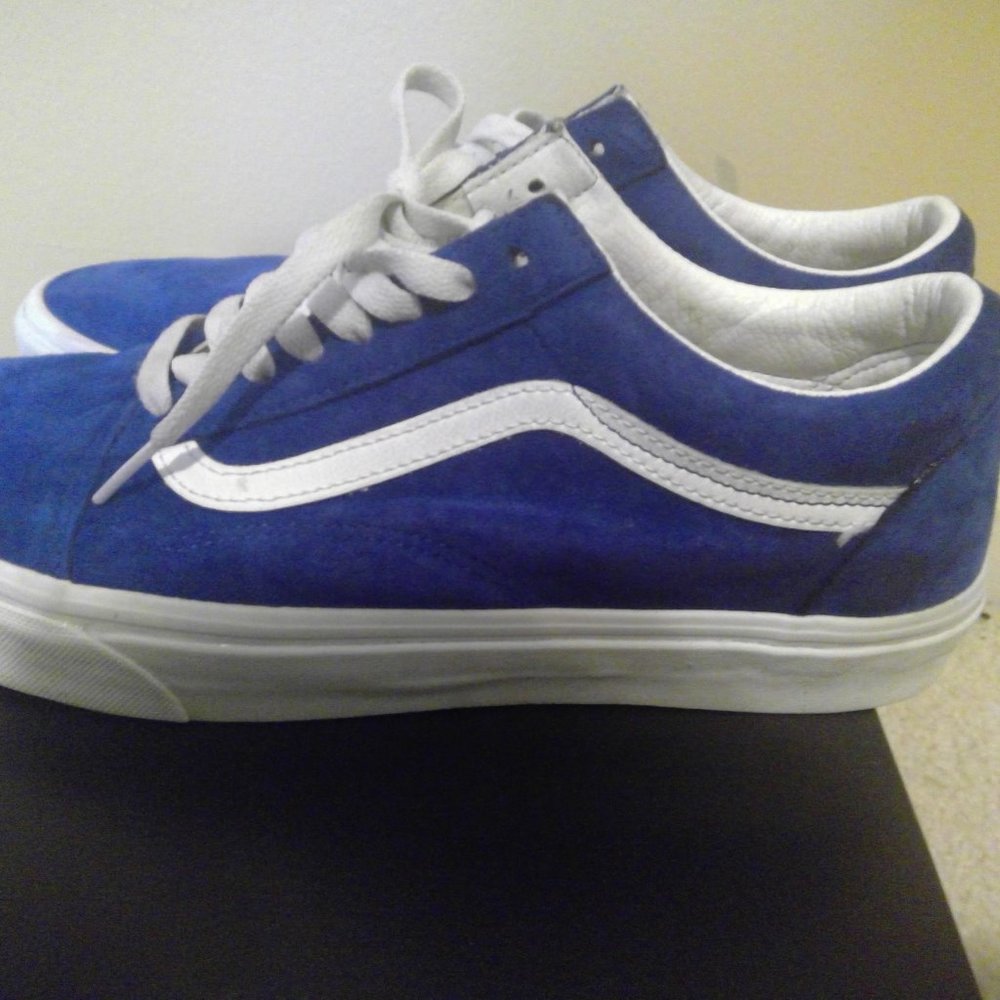 Vans - Picture 2 of 5